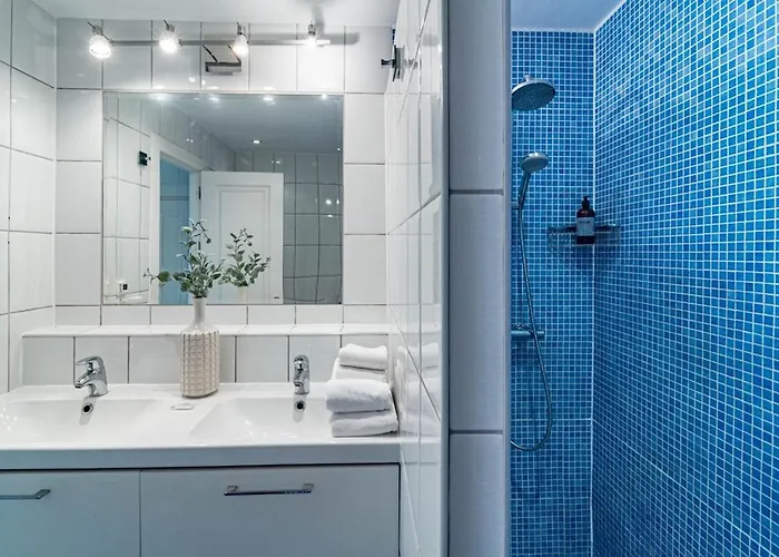 Ma7b-stunning Location Appartement